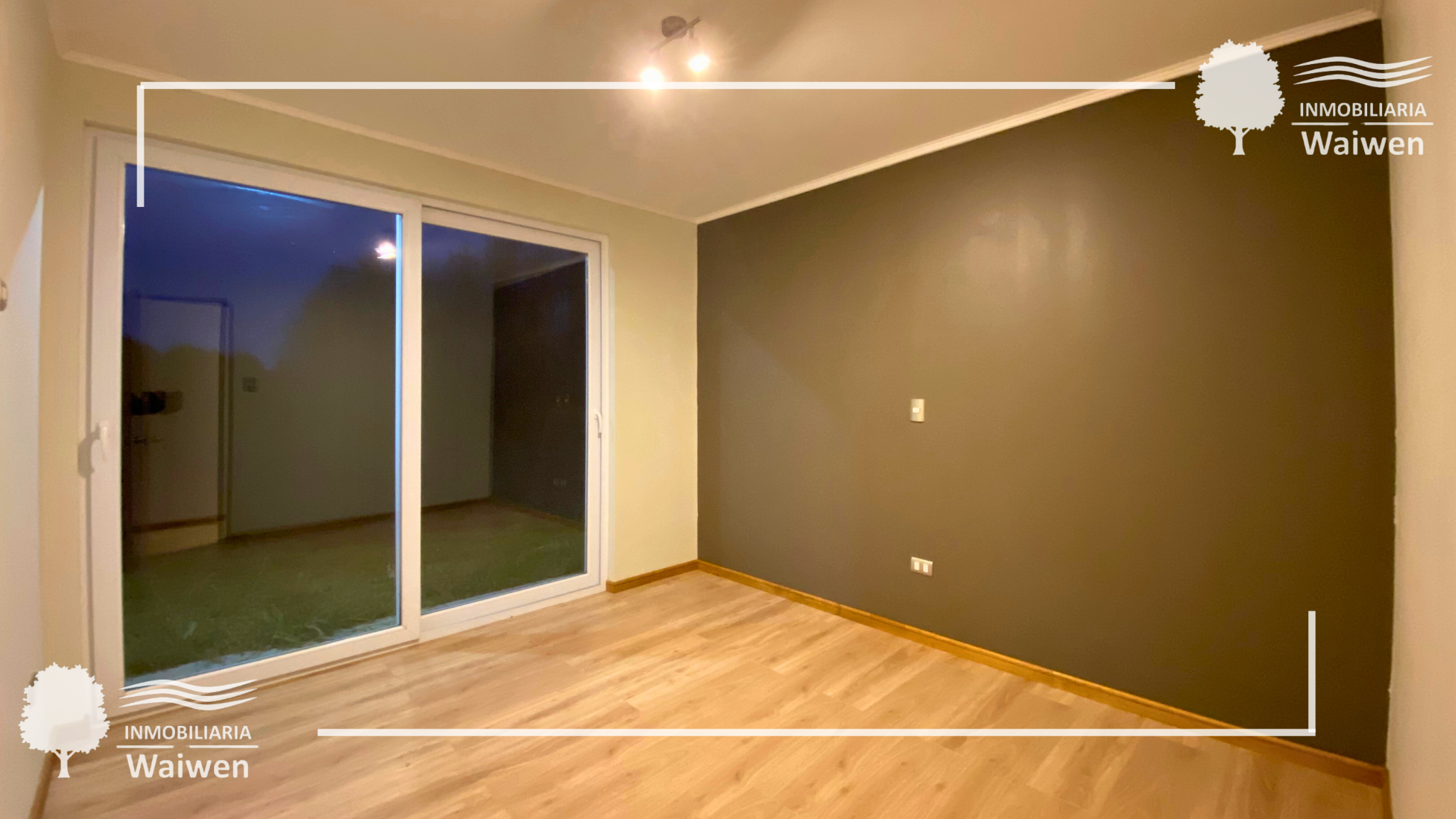 Alihuen Model - Image 11